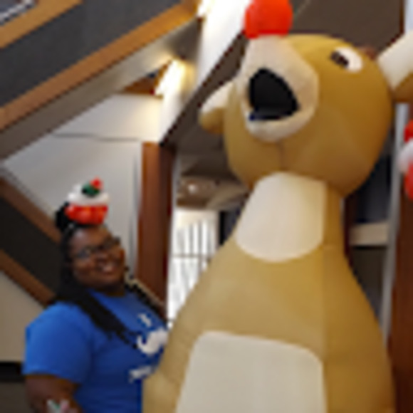 Meet your Posher, Dajah - Picture 1 of 1